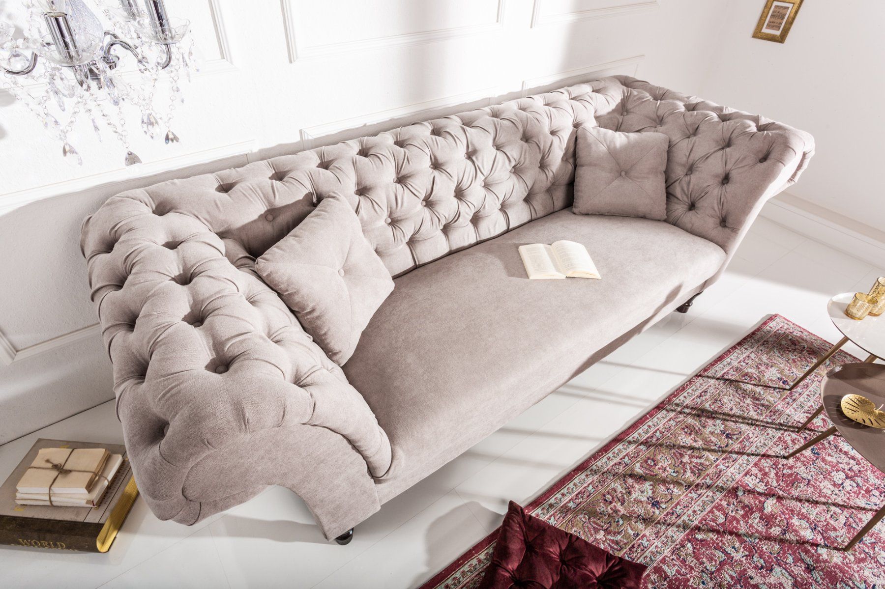 Chesterfield Divani: Chesterfield Sofa 225cm in Greige Samt – Nuovo e nell'imballaggio originale da Winterthur venduto da aredo 2