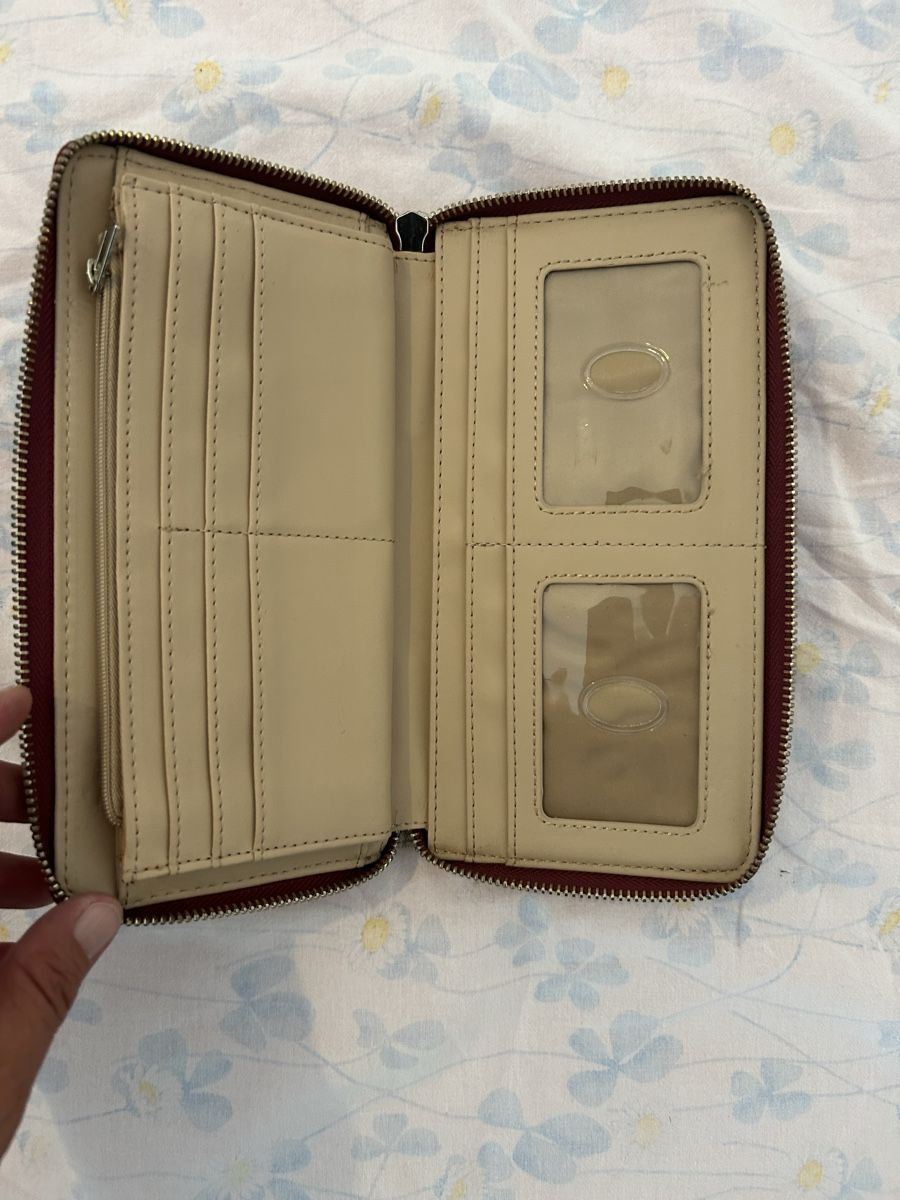 Guess Portamonete: Portafoglio Guess  con cerniera zip – Usato da Personico venduto da Giovinted28 1