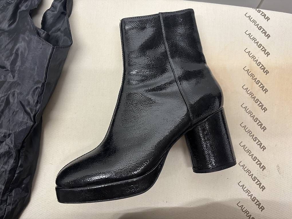 Chaussures femmes: Schwarze Absatzschuhe Gr. 40 – D'occasion à Kehrsatz par ale_zpc6