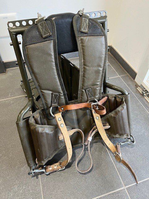 Lastentrage/Rückentrage schweizer Armee Tragräf M75 (Gebraucht) in ...