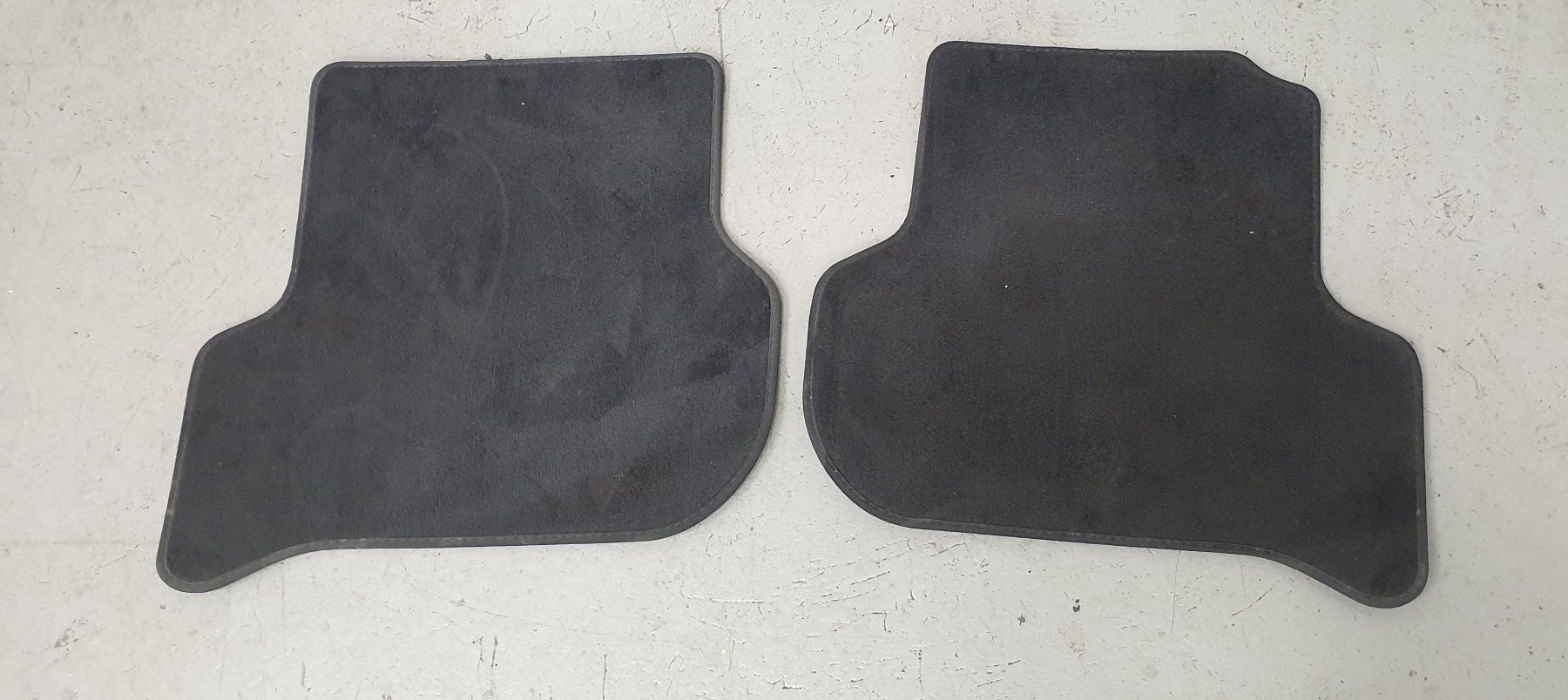 Tappeti & Tappetini: VW Golf Plus Fussmatten schwarz hinten – Usato da Basel venduto da Ringe1