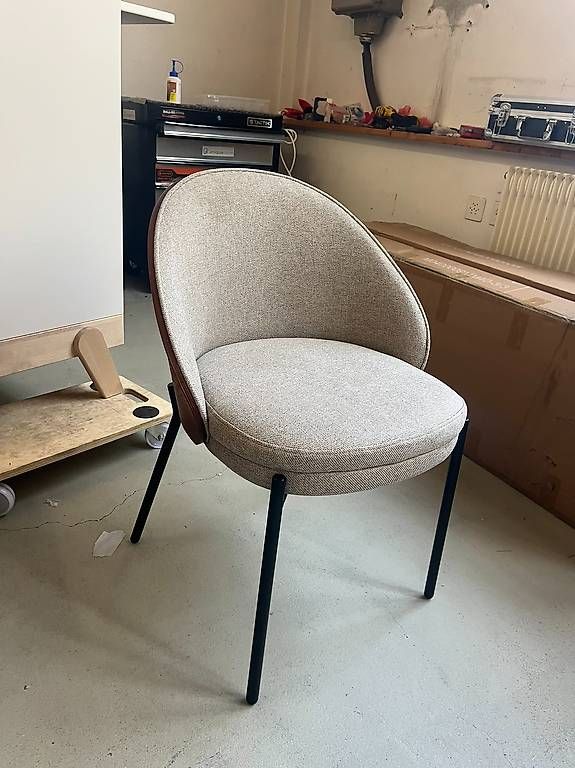 Kave Home Chaises: Kave Home Eamy Stuhl aus hellbrauner Chenille – Neuf (Voir description) à Zollikofen par uniqueroom 2