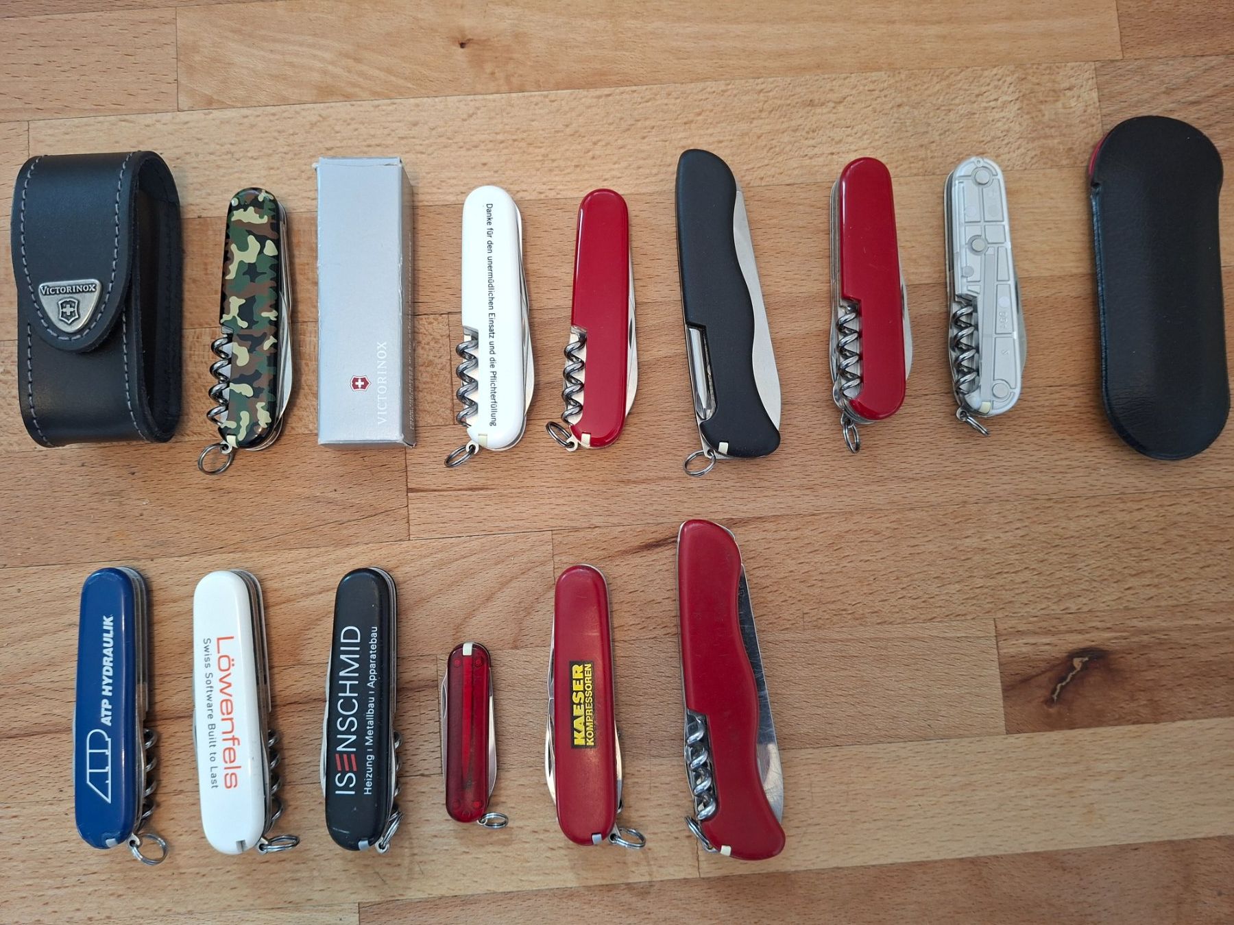 Victorinox Coltelli tascabile: 12x Victorinox Messer, teils Neu – Nuovo (secondo la descrizione) da Küssnacht am Rigi venduto da ben_8895 2
