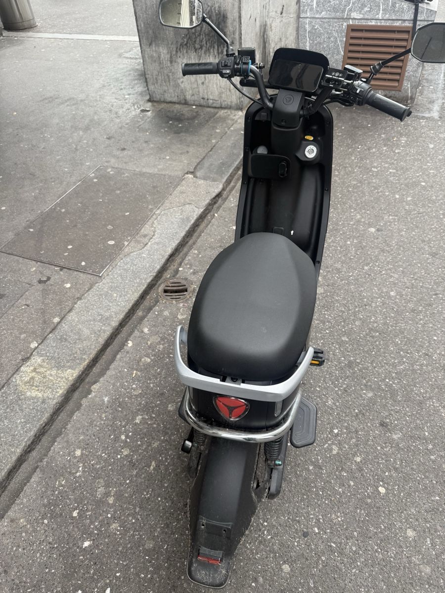 Altro: Elektromotorrad Yadea DE38 – Usato da Bern venduto da mau_lhk5 1