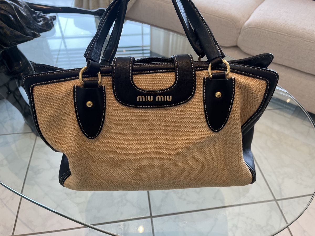 Miu Miu Borse da donna: MIU MIU Handtasche – Usato da Eschen venduto da evi_8xrh 1