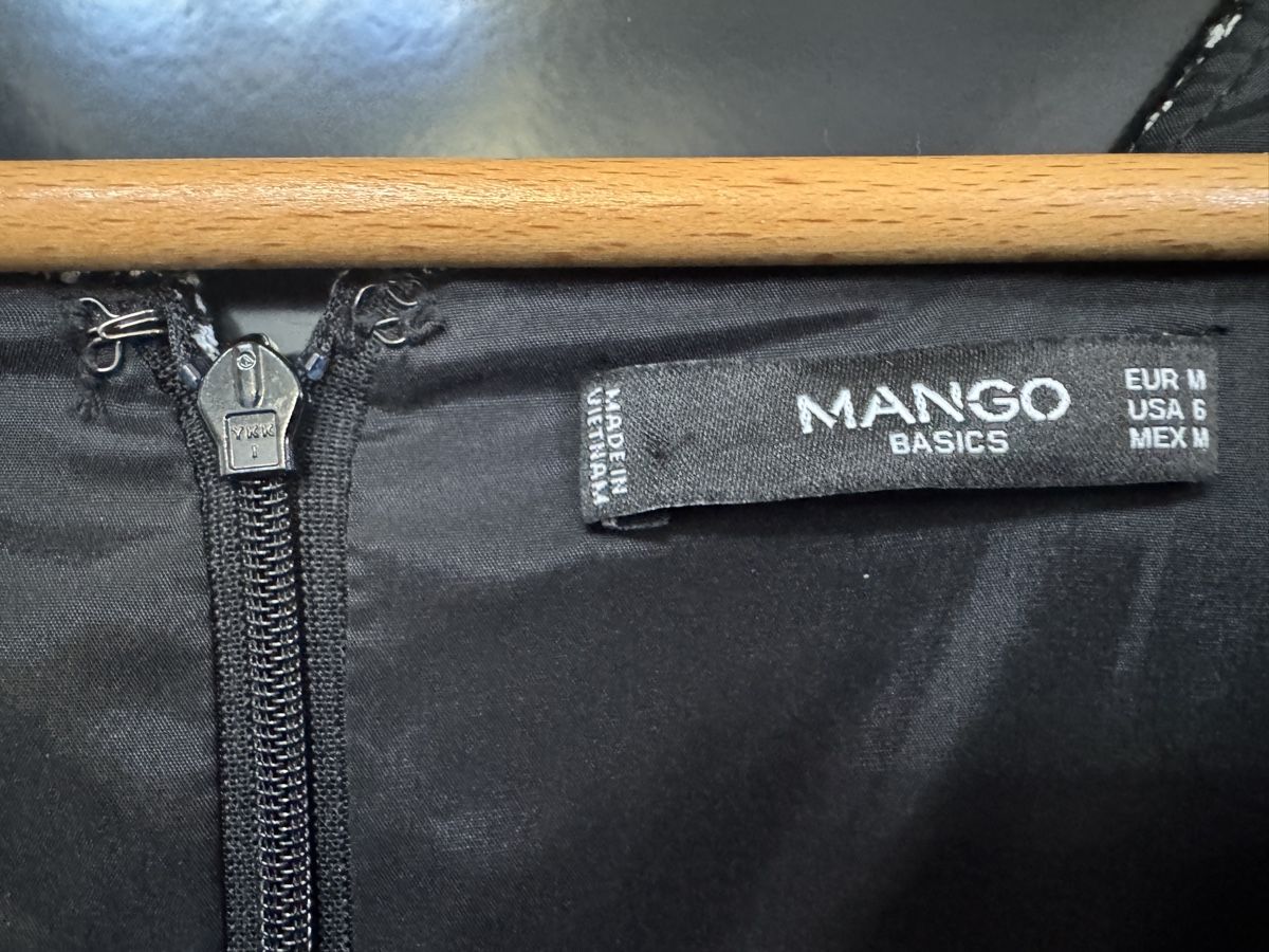 Mango Vestiti: MANGO Damen Kleid - Grösse M - wie Neu – Usato da Gurmels venduto da topsommer 2