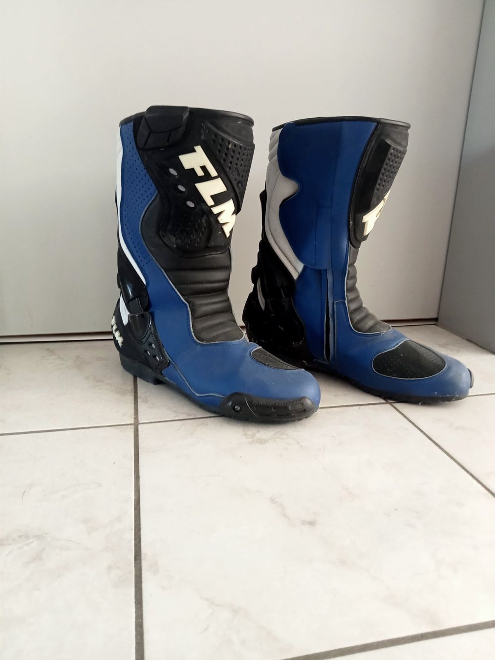 FLM Anzüge: FLM Motorrad Lederkombi, Grösse 56, Blau – Gebraucht aus Oberurnen von simgug 4