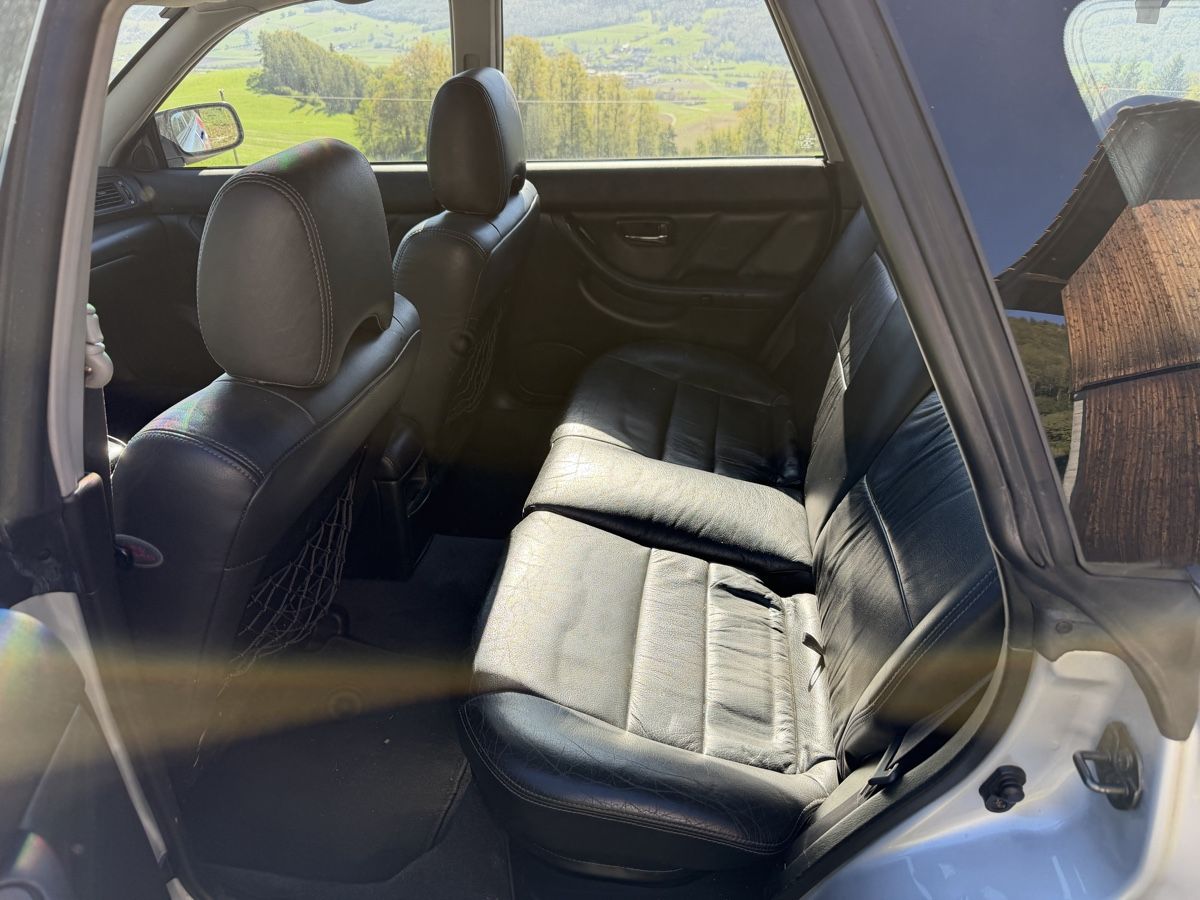 Subaru Automobili: Subaru Legacy 2.5 4WD  – Usato da Aedermannsdorf venduto da luecu70000 4