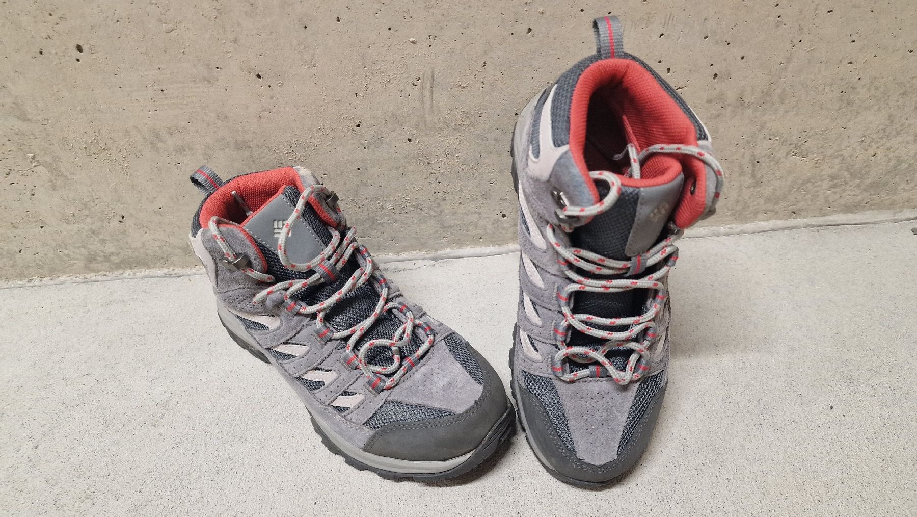 Columbia Scarpe da donna: Wanderschuhe Columbia Waterproof Grösse 39 – Usato da Gümligen venduto da koo_95tf