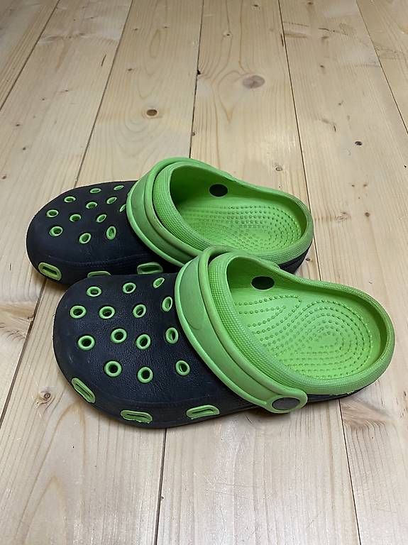 Scarpe per ragazzi: Clogs Gr. 33 – Usato da Niederbüren venduto da canadace 1