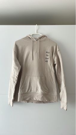 beiger Hoodie in Grösse M