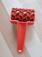 Betty Bossi Teigroller / Wallholz - Musterroller rot