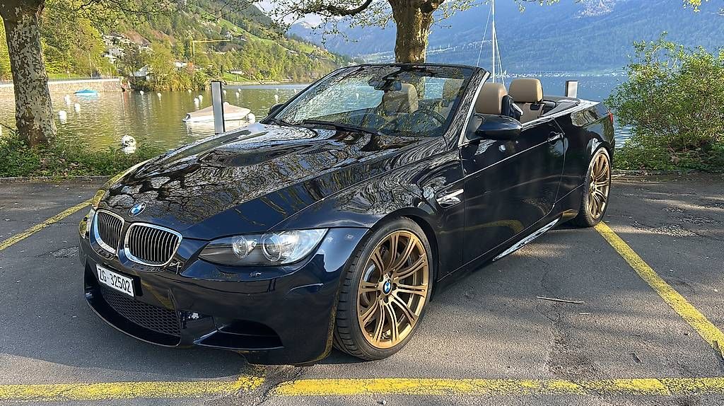 Autos: BMW M3 V8 E93 Handschaltung ab MFK und Service – Gebraucht aus Zug von Pmisko