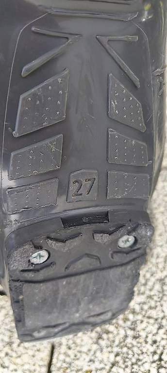 Schuhe für Jungen: skischuhe Salomon Calf Ajuster 104mm Grösse 27  – Gebraucht aus Nebikon von amg33 2