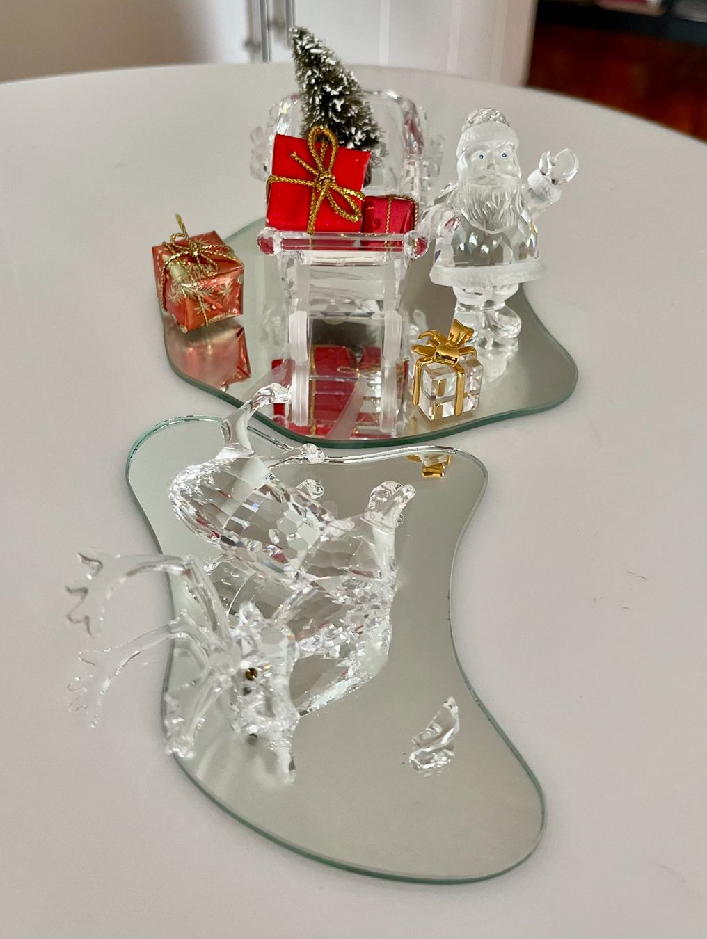 Swarovski Tutte le decorazioni: Swarovski vintage Weihnachtsmann mit Schlitten – Usato da ST. GALLENKAPPEL venduto da EliB 1