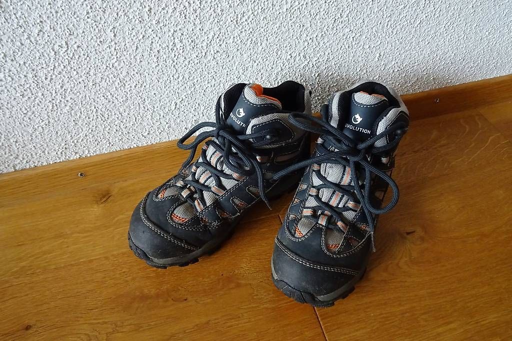 Chaussures garçon: Wanderschuhe Trevolution, Grösse 32 – D'occasion à Wetzikon ZH par raegenmoli