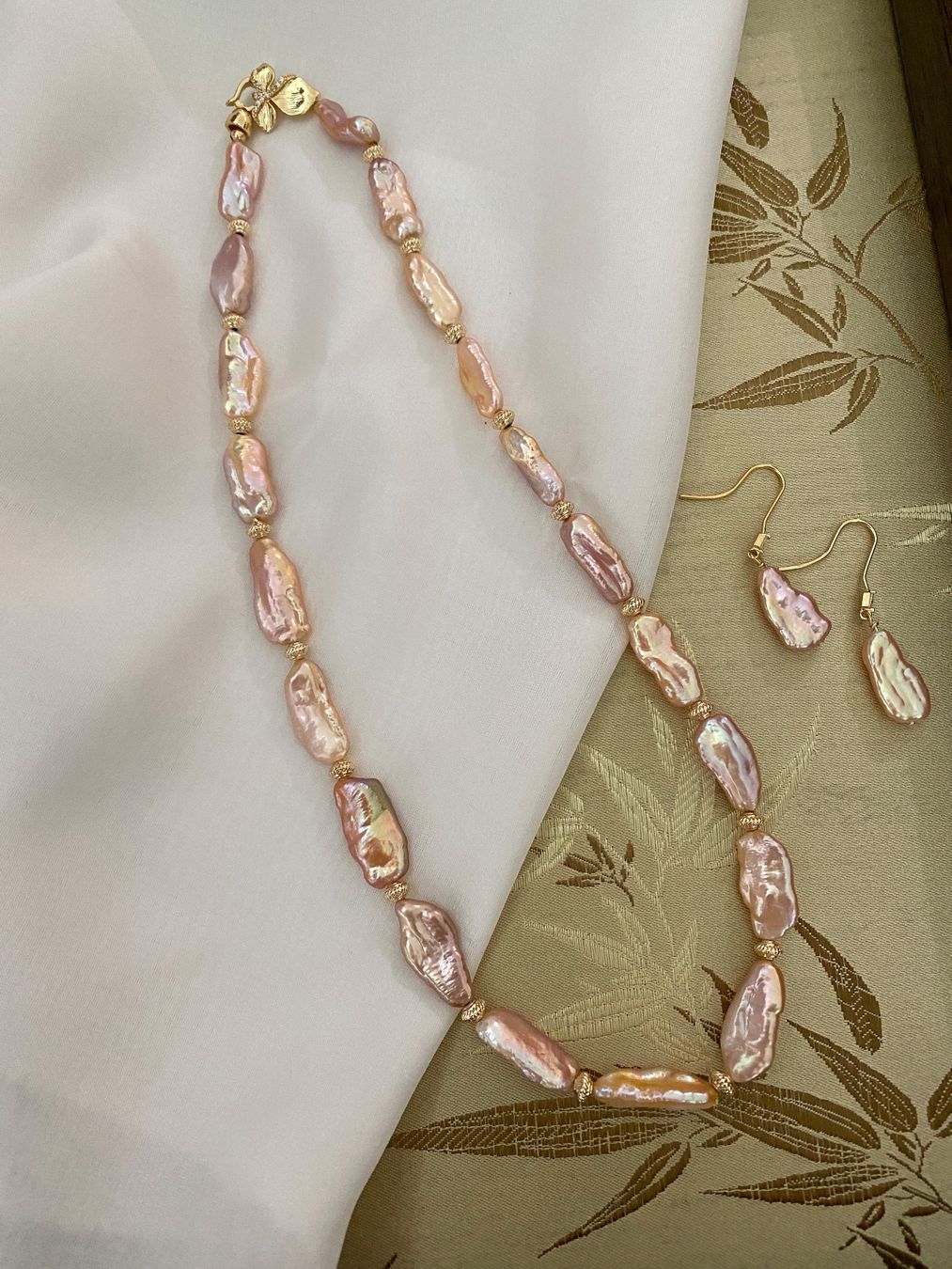 Catenine: Top Glanz Süsswasserperlen Kette mit Ohrringe – Nuovo e nell'imballaggio originale da Sarnen venduto da Yingsperlen4
