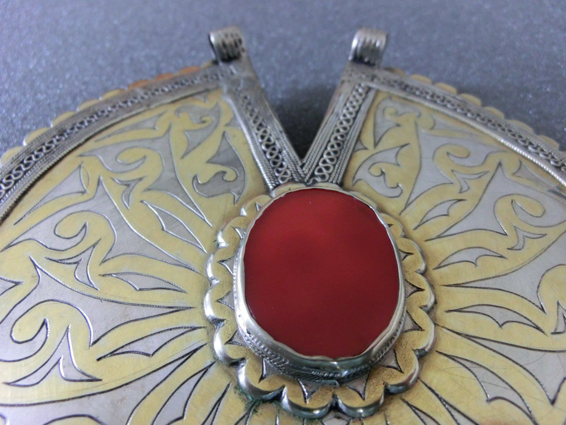 Ciondoli: ANTIKER BRUST - SCHMUCK DER TURKMENEN – Usato da Basel venduto da wyba44 6