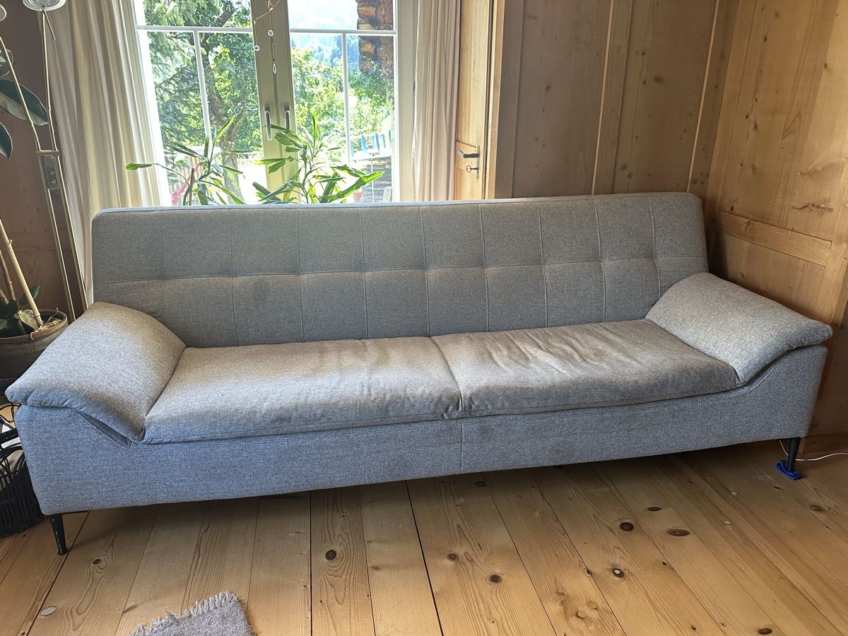 Sofas: Bequemes Sofa (KOSTENLOS) – Gebraucht aus Nesslau von chi_w9mw