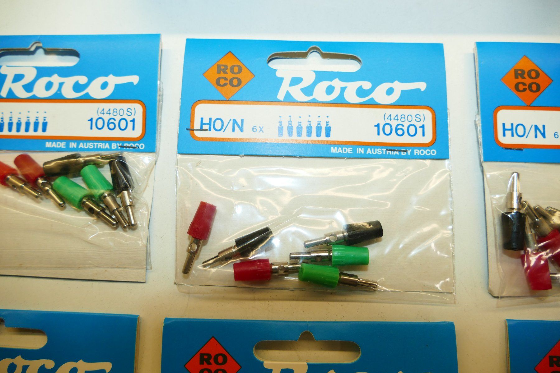 Roco Modellini di ferrovie: Roco: 12xPack mit je6xStecker – Nuovo e nell'imballaggio originale da Niederhasli venduto da rail-duerst 1