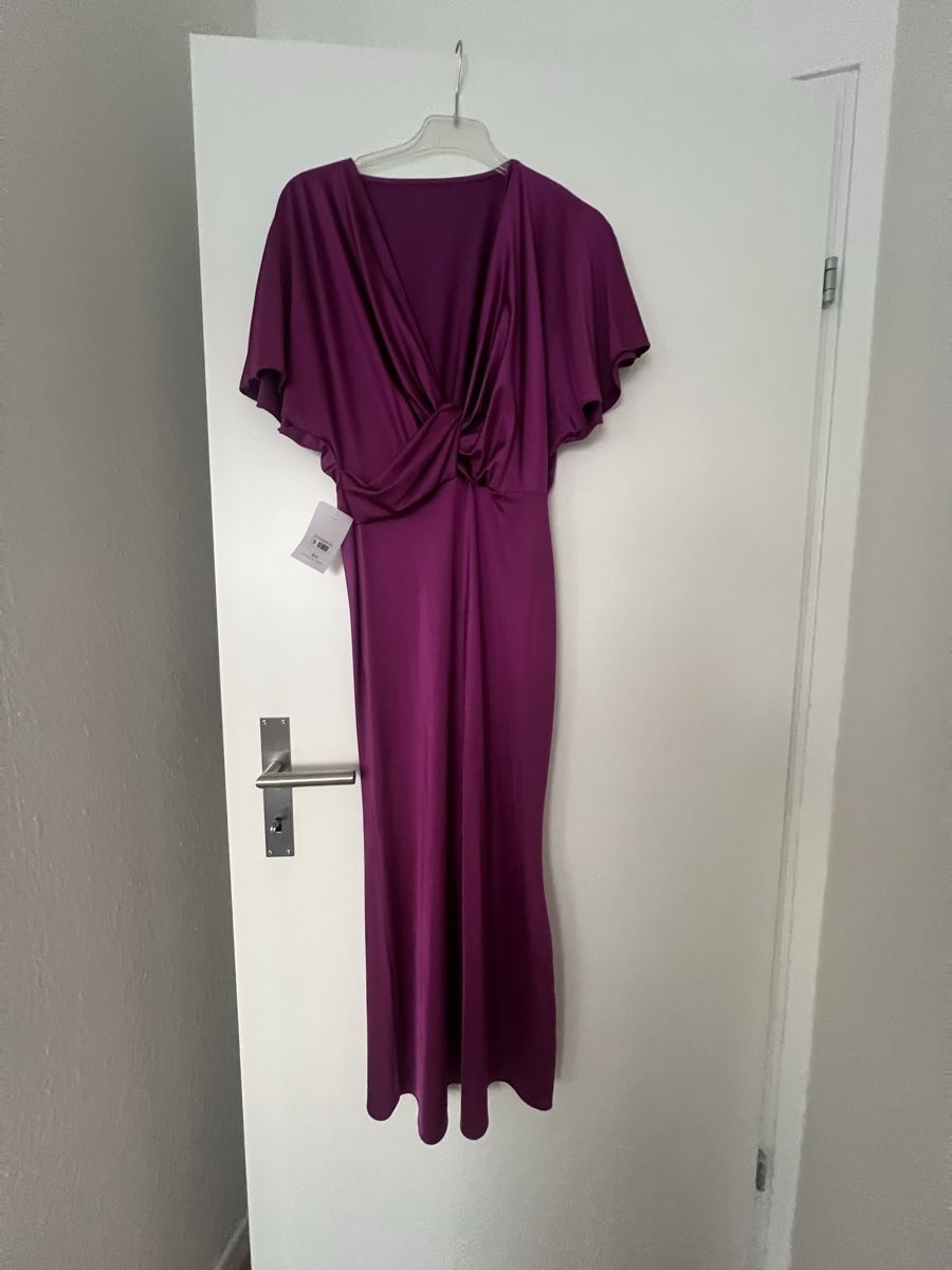 Vestiti: Fuchsiafarbenes Kleid – Nuovo e nell'imballaggio originale da Münchenstein venduto da Furki22