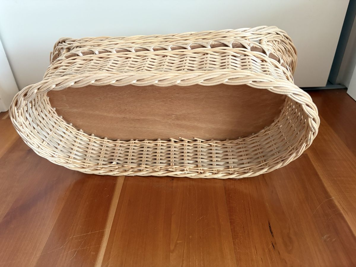 Spielzeuge: Puppen Korb Sofa Dekoration – Gebraucht aus Rümlang von BoutiqueBoutique16 3