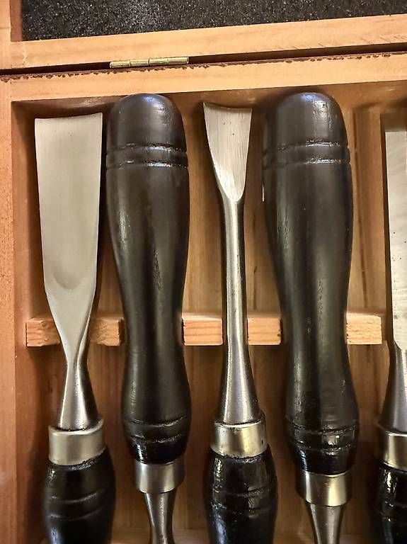 Tutti gli attrezzi: Westfalia Holzschnitzerei-Set 12 Teilig – Usato da Wettingen venduto da xen_t6v6 2