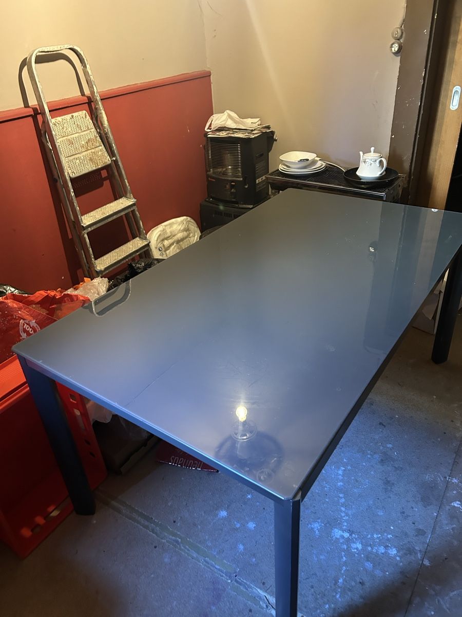 Tische: Glastisch – Gebraucht aus Basel von Krisztina.na
