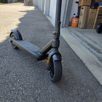 V -max e Scooter neuwertig schwarz 27 km 500w Motor