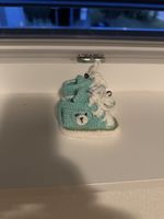 Gehäkelte Babyschuhe, super Zustand, ideal als Geschenk!