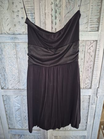 Damen Kleid schwarz Grösse M selten getragen
