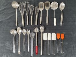21 Teiliges Set mit Schneebesen Schaumkellen Schöpfer Gummi