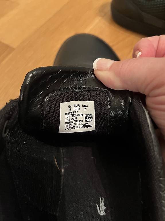 Lacoste Scarpe per ragazzi: Lacoste Sneaker schwarz Leder 39,5 – Usato da Aesch BL venduto da Sushilover 4