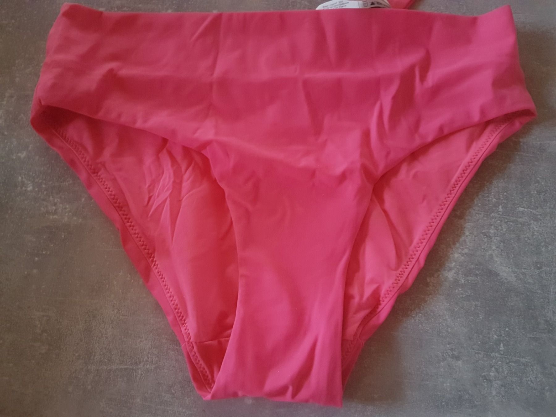 Etam Costumi da bagno & Bikini: Maillot de bain - bikini rose taille S marque Etam – Usato da Villiers venduto da san_jn5w 2