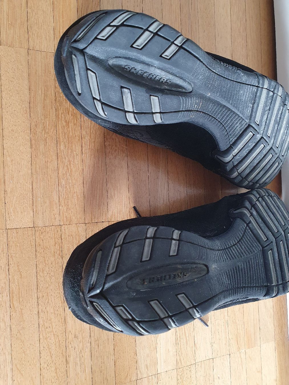 Skechers Damenschuhe: Schwarze Skechers Damenschuhe – Gebraucht aus Laufenburg von megane1959 3