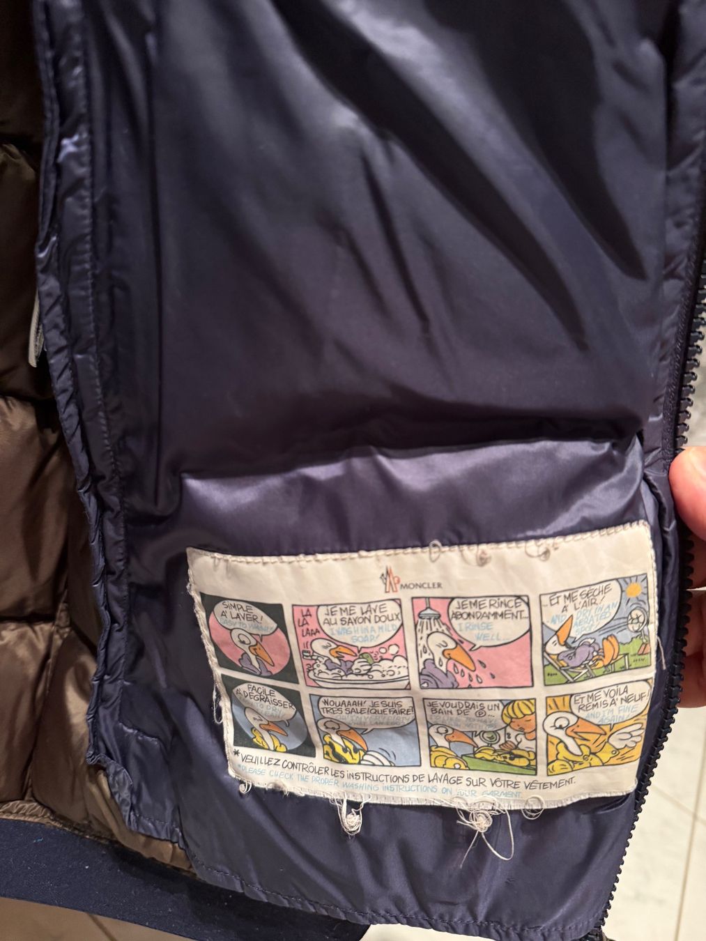 Moncler Jacken: Moncler Daunenjacke - Grösse M – Gebraucht aus Trimbach von THEDOCTOR_46 3