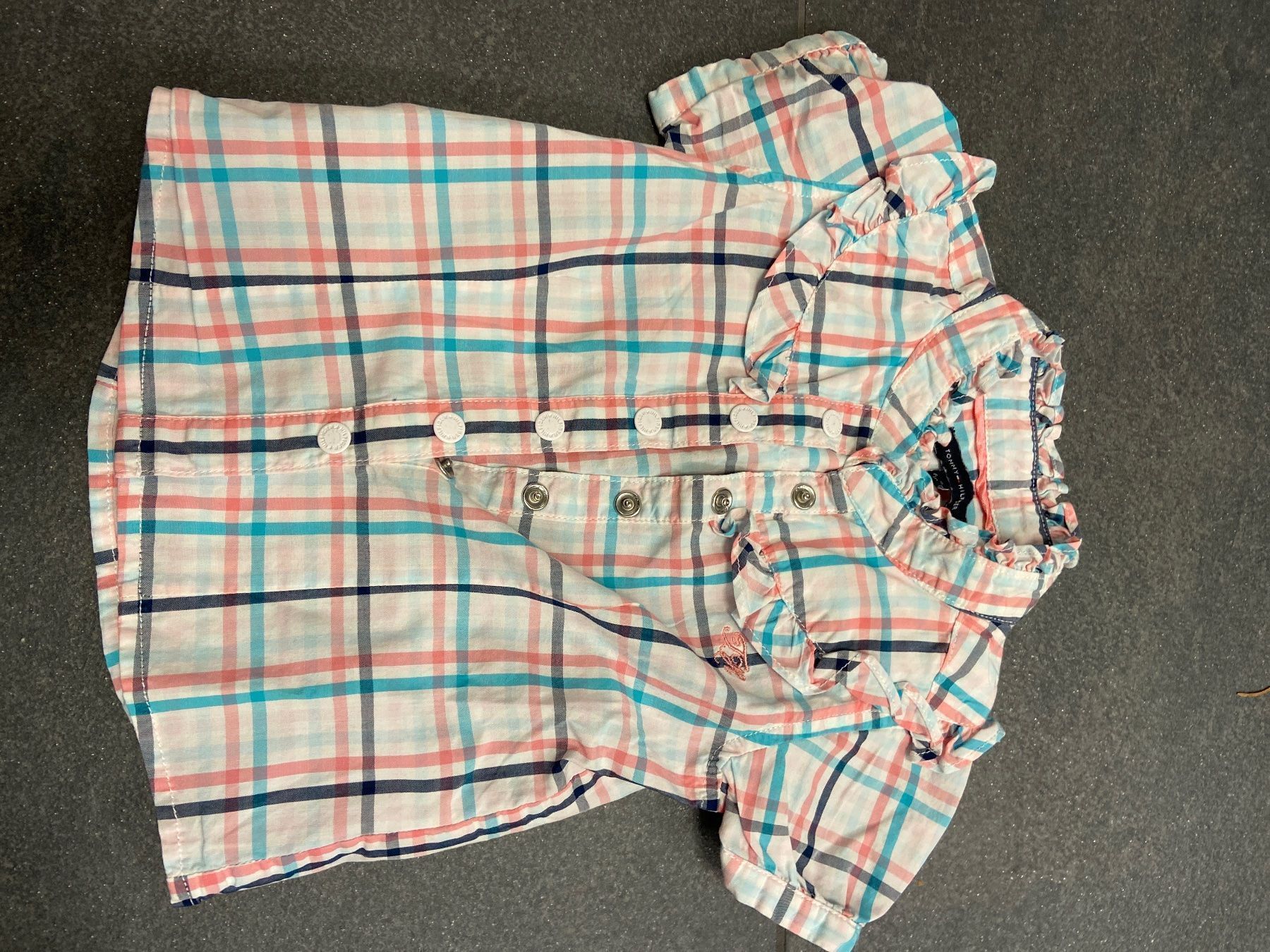 Tommy Hilfiger Camicie, Top & T-shirt: Tommy Hilfiger Shirt / Bluse 6-9 mt – Usato da Zollikerberg venduto da Boston1981