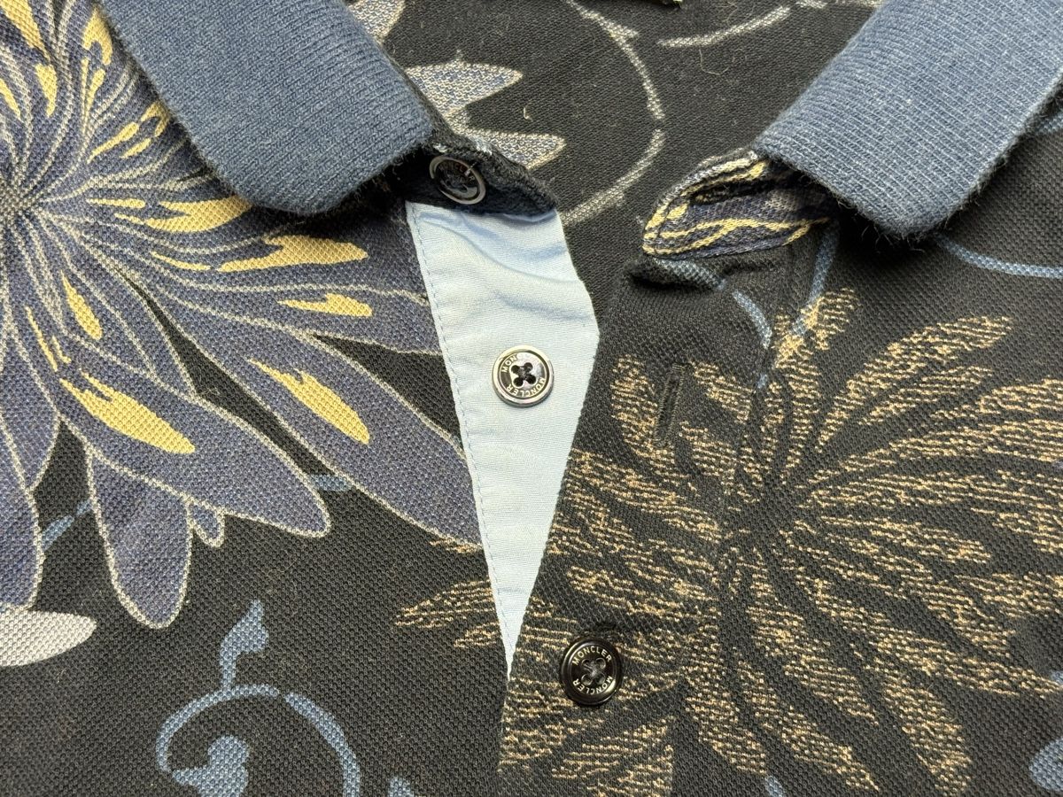 Magliette Polo: Polo Moncler  – Usato da Sierre venduto da OCNL 2