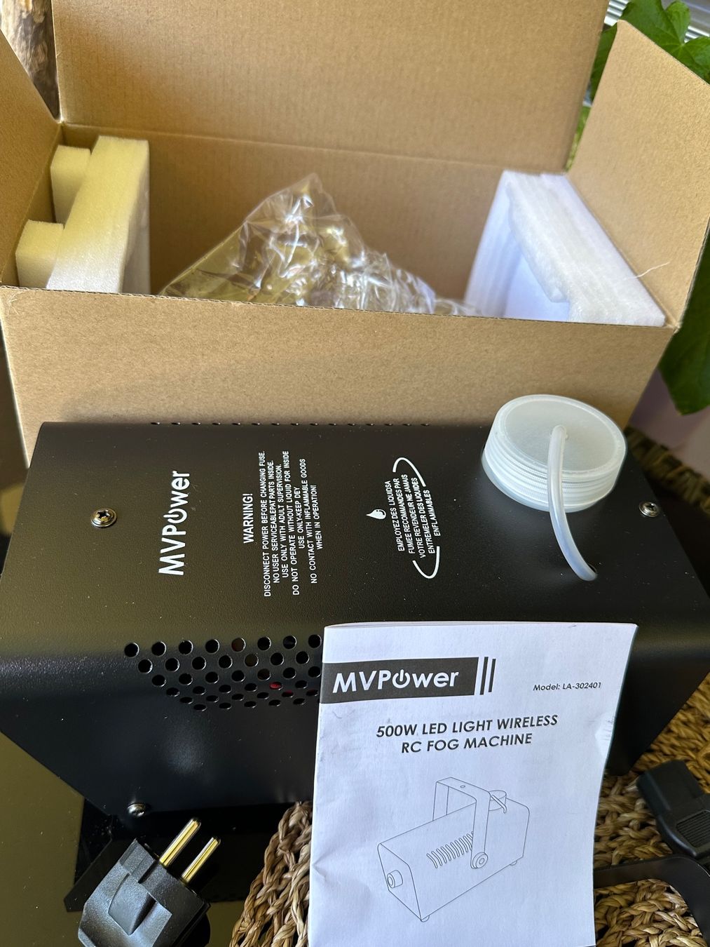 Tutte le macchine: 500W LED Light Wireless RC Fog Machine – Nuovo e nell'imballaggio originale da Basel venduto da iulia_haul 1