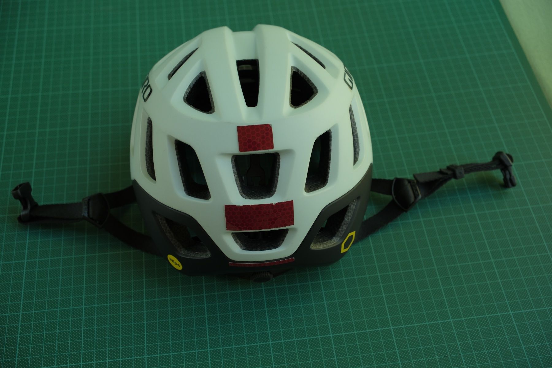Giro Caschi: Fahrradhelm Giro Radix Mips – Usato da Bern venduto da Dibe2 3