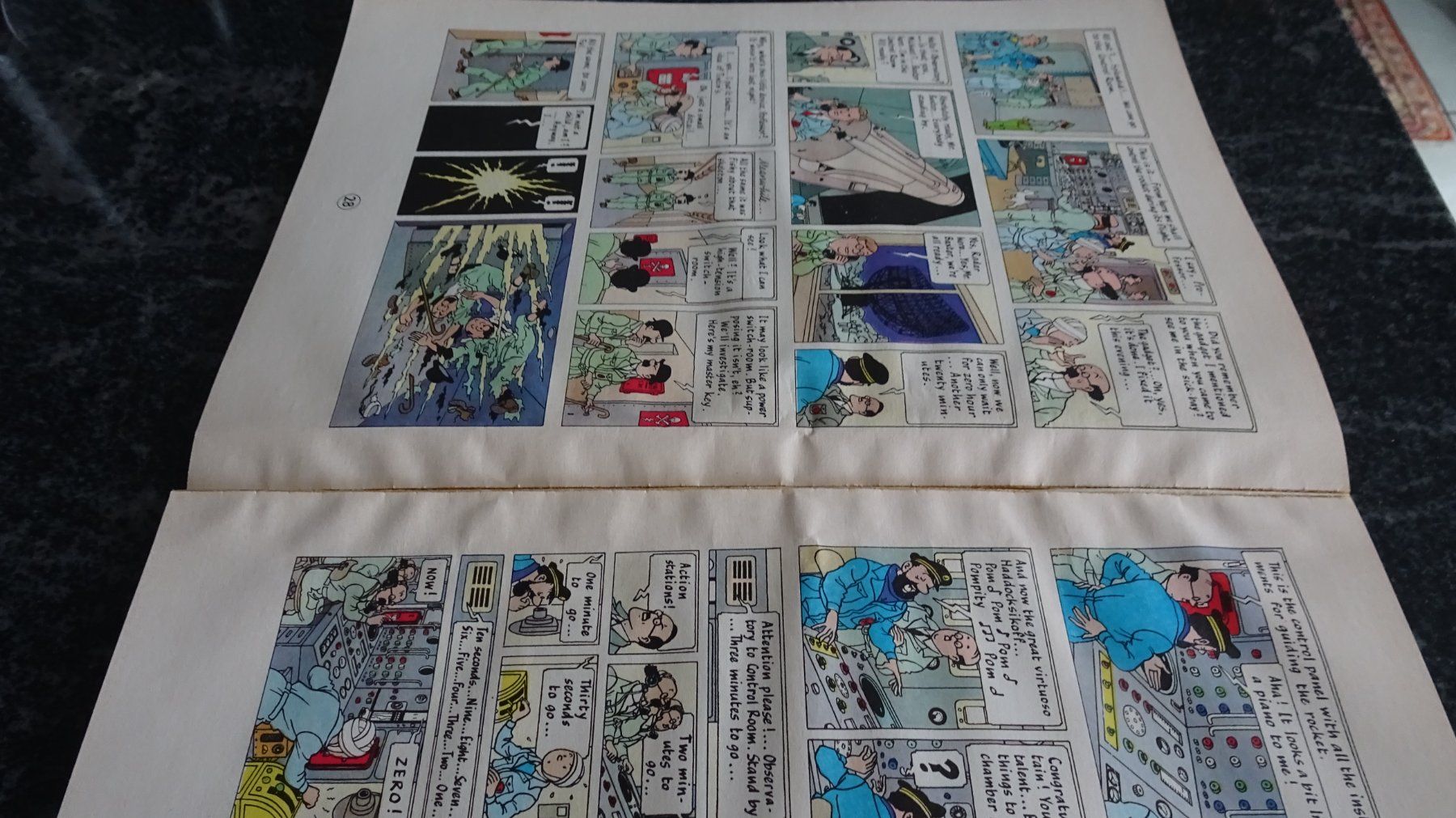 Fumetti: TINTIN DESTINATION MOON ENGLISCH – Usato da Zürich venduto da Roulet 4