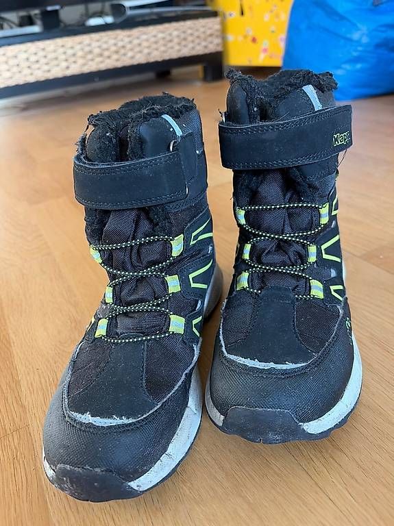 Scarpe per ragazzi: Winterstiefel Gr. 36 – Usato da Oberwil BL venduto da Yara015 1