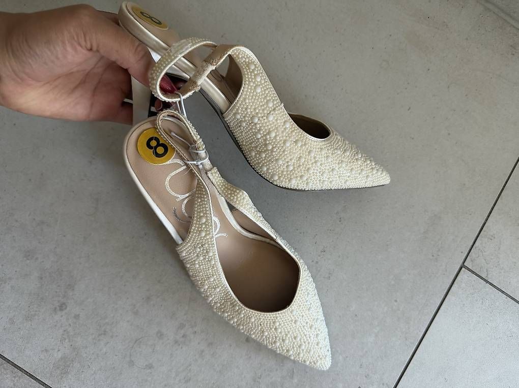 Scarpe da donna: Escarpins à perles – Usato da Payerne venduto da nat_2rgc 1