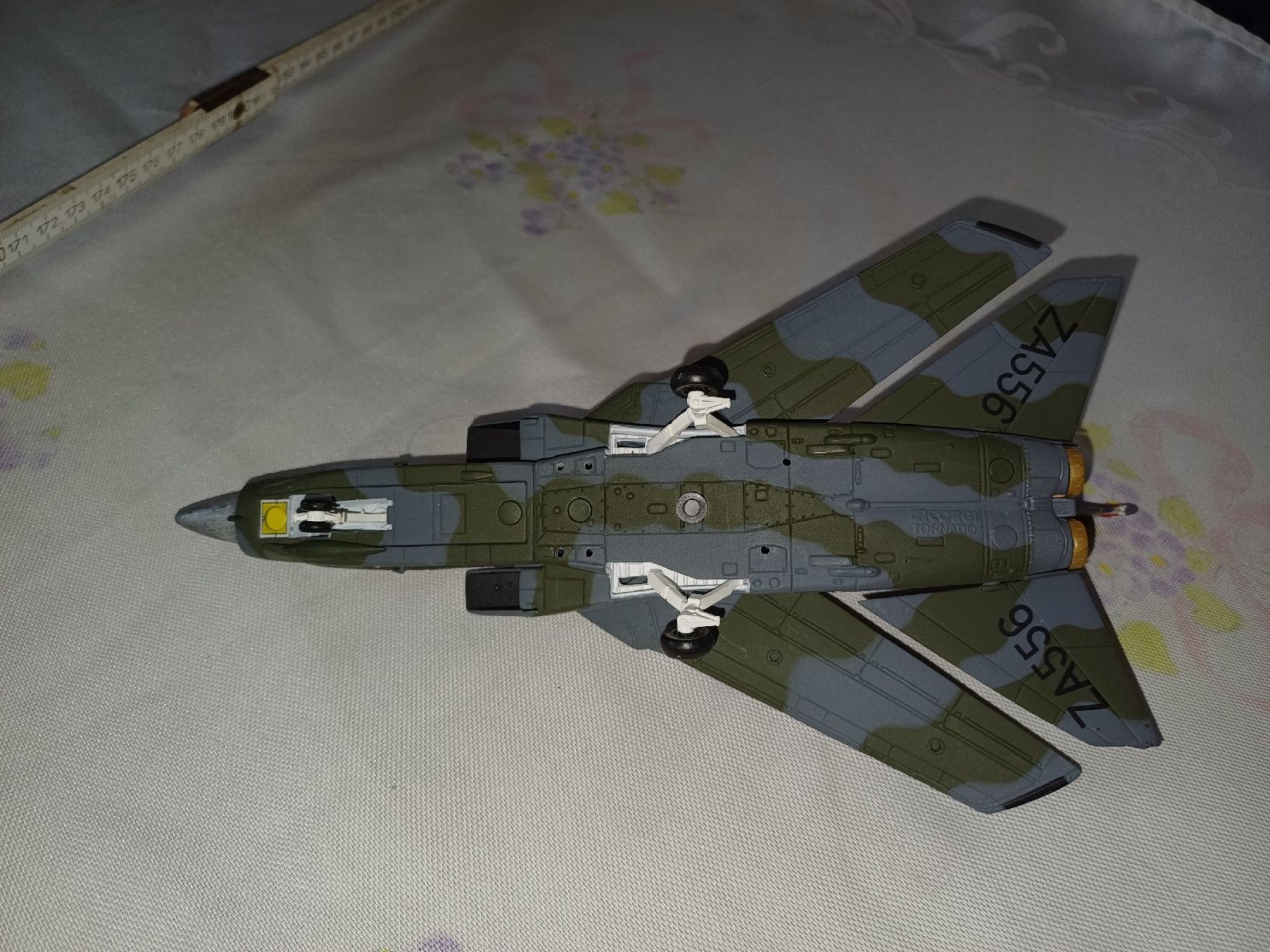 Corgi Toys Kit di modellismo & Modellini statici: Modell Tornado Sonderlackierung – Usato da Winznau venduto da Jaguar_01 4
