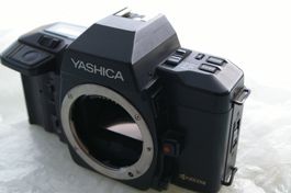 YASHICA Gehäuse KYOCERA 200-AF   (zur Ersatzteilentnahme)