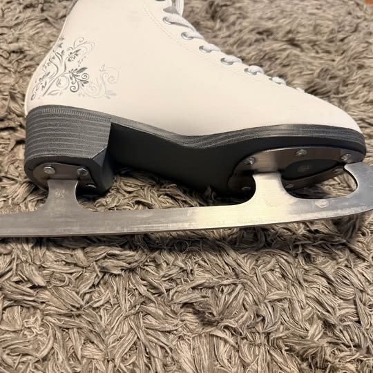 Pattini da ghiaccio: Schlittschuhe Rollerblade Stella – Nuovo (secondo la descrizione) da Horgen venduto da Jo79 3