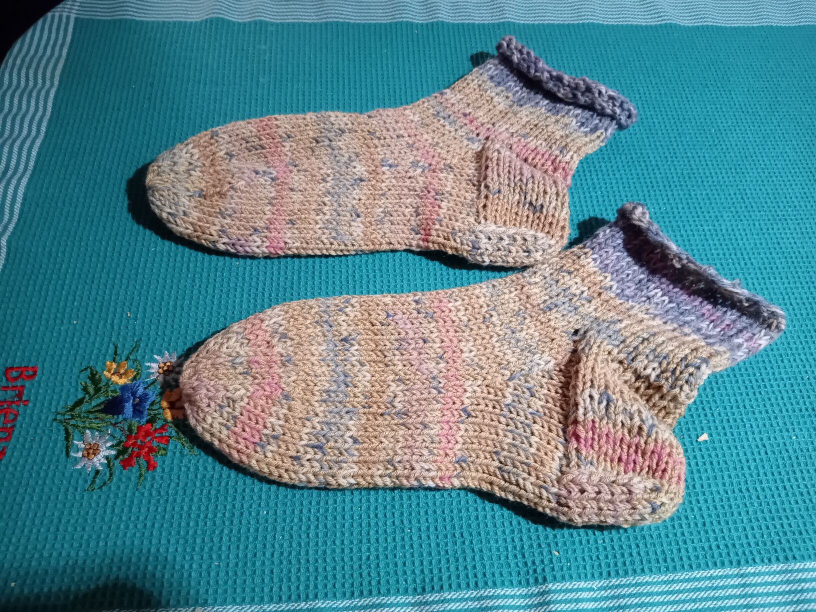 Calze: Warme, handgestrickte Socken, Grösse 35/36, neu – Nuovo (secondo la descrizione) da Burgdorf venduto da carodesign1 1
