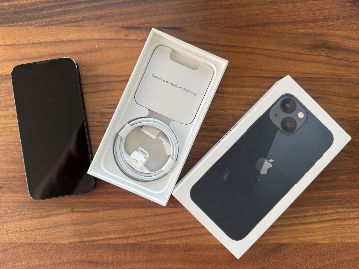 Apple Handys / Smartphones: Apple iPhone 13 mini 128GB mit Ladekabel & OVP – Gebraucht aus Maur von Gagsi