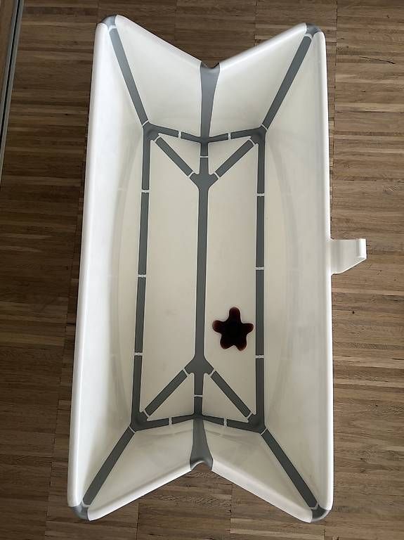 Stokke Baignoires: Faltbare Badewanne von Stokke – D'occasion à Bern par a_a_cv2l