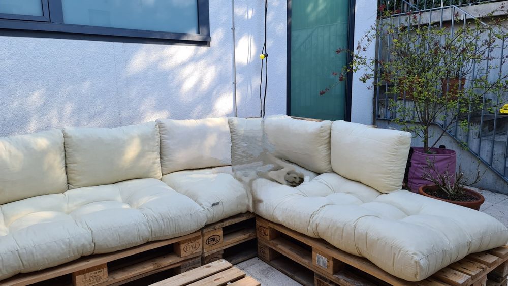 Outdoor Lounge aus Europaletten (mit Abdeckung) Kaufen auf Ricardo